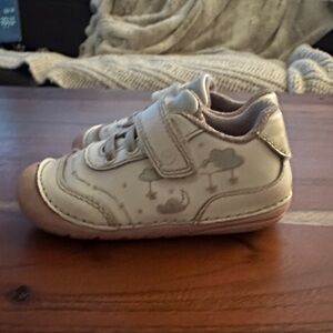 Stride Rite Cream Baby Shoes with Cloud Design.  Well maintained.